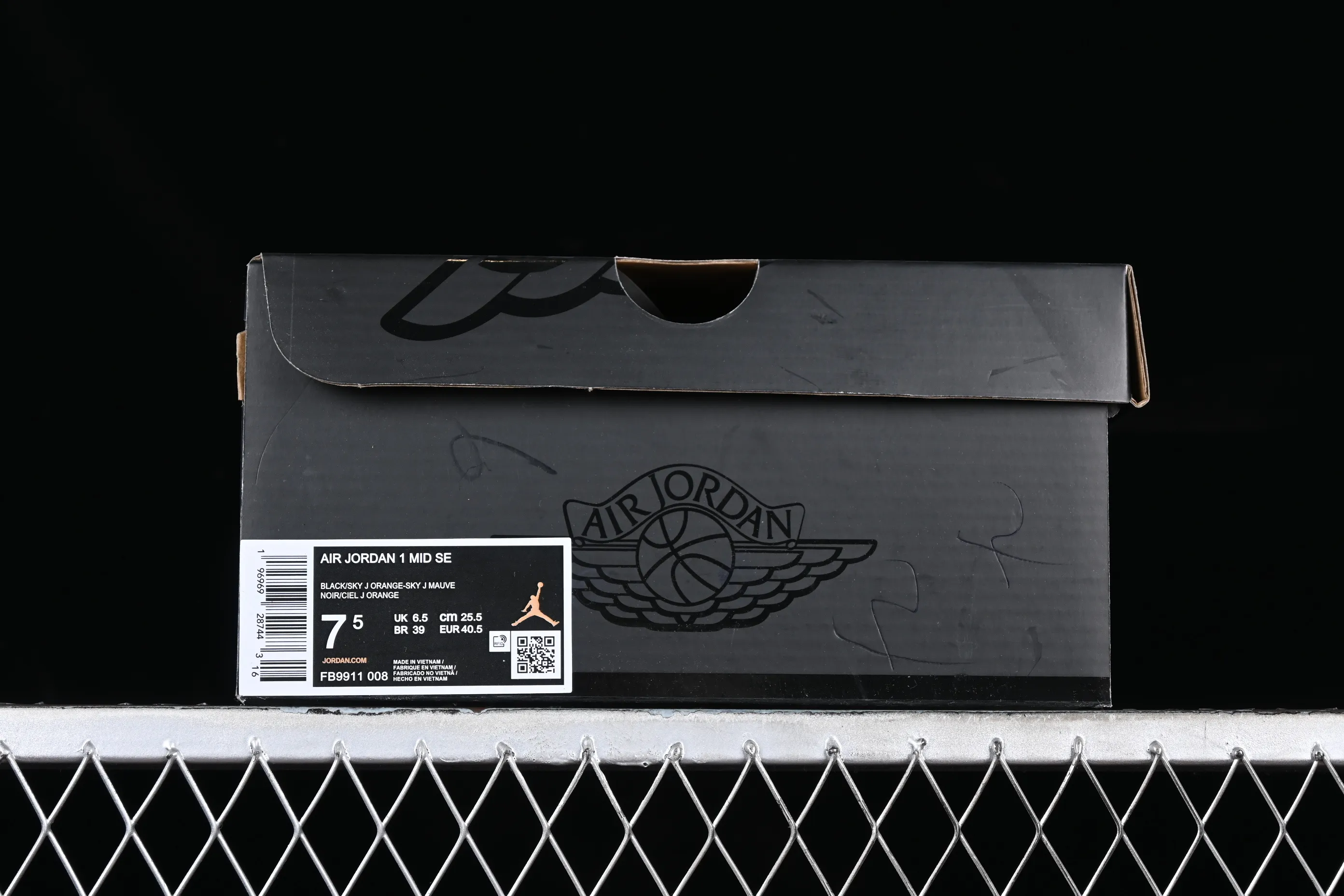 All categories Air Jordan Jordan series basketball shoes Air Jordan 1 Mid Air Jordan 1 Mid AJ1 Joe 1 black bean paste mid-top cultural and casual sneakers FB9911-008
